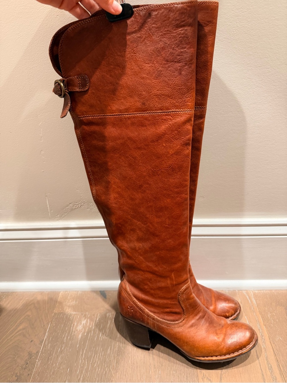Frye knee high Lucinda slouch in cognac 8m